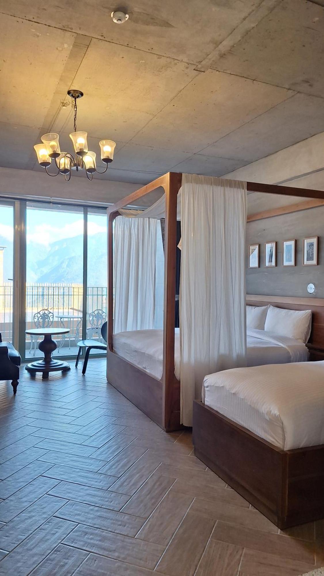 Moose & Squirrel Bed & Breakfast Renai Dış mekan fotoğraf